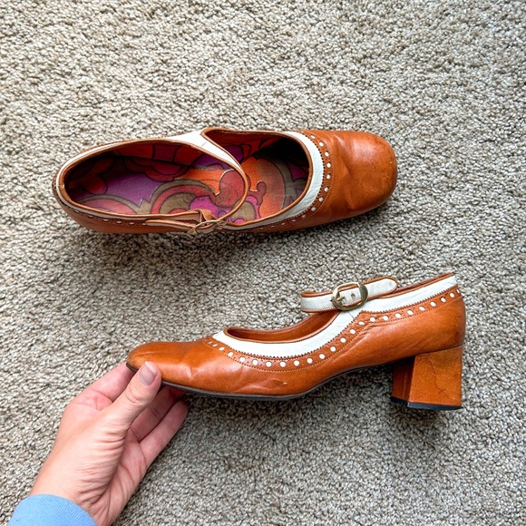 Vintage 50s/60s Leather Mary Jane Kitten Heels - Picture 1 of 6